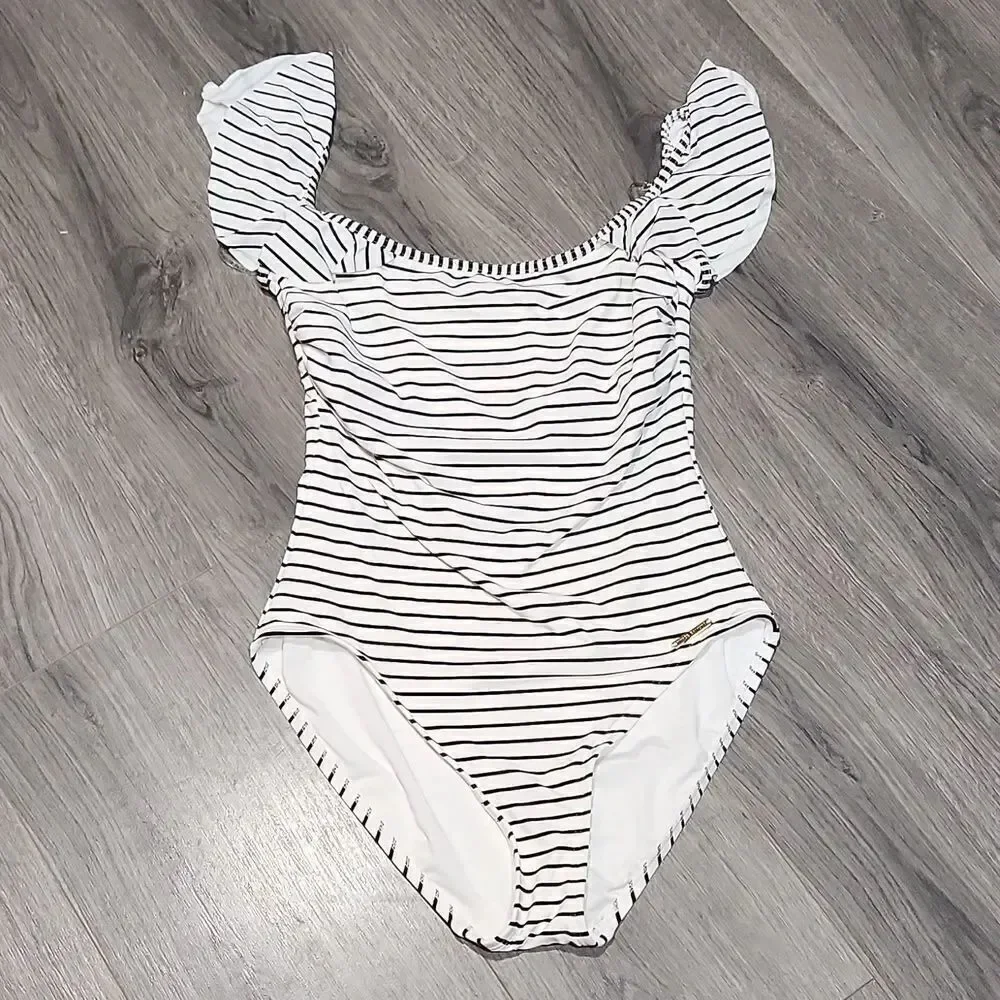 EUC Vince Camuto Black & White Striped Ruffel One Piece Swimsuit